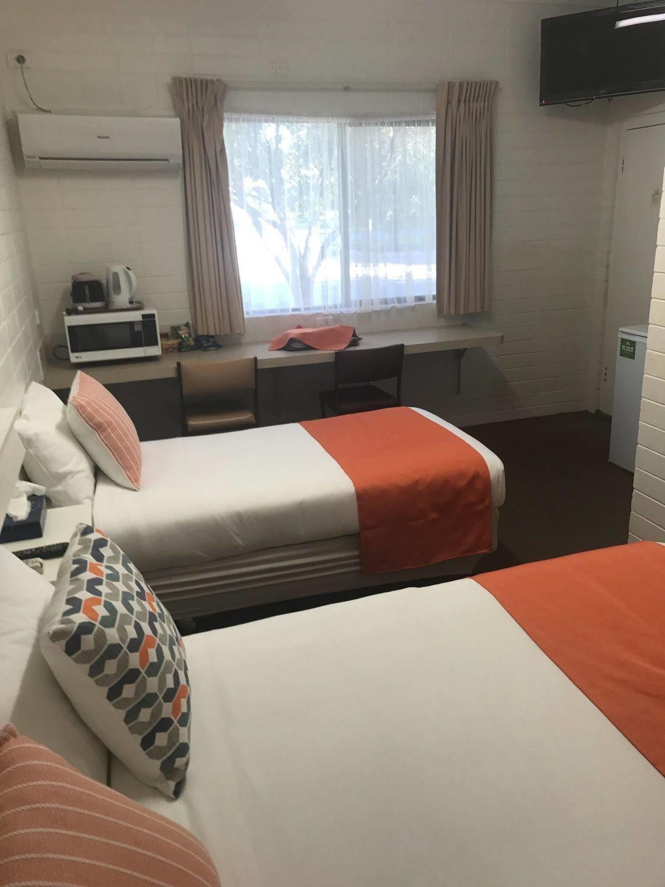 Sturt Motel Broken Hill Dış mekan fotoğraf